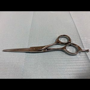Hikari shears